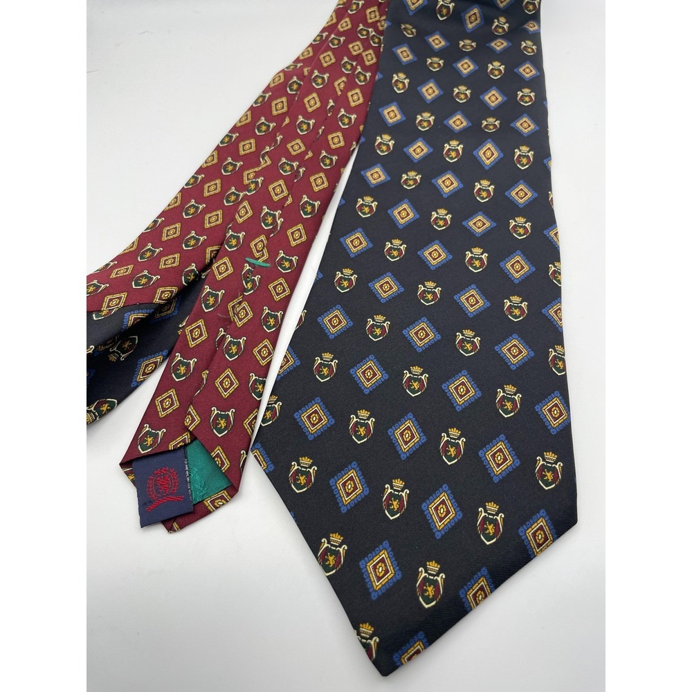 Tommy Hilfiger Mens Silk Tie Navy Blue Burgundy Crest Diamond Geometric USA